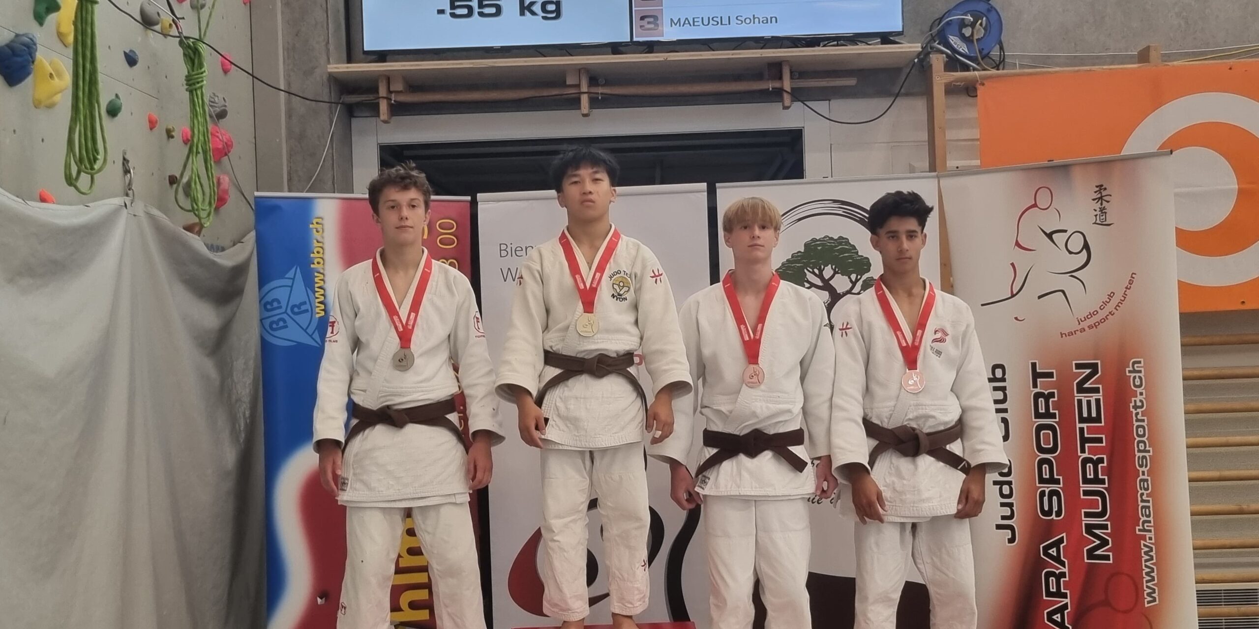 c09b56d9-90ab-46f6-ae81-d346f0fd2663